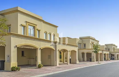Villa - 3 Bedrooms - 4 Bathrooms for rent in Meadows 9 - Meadows - Dubai