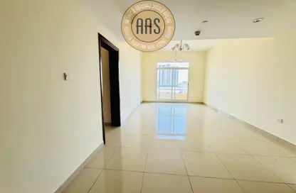 Apartment - 1 Bedroom - 2 Bathrooms for rent in Etlala Residence - Dubai Land Residence Complex - Dubai