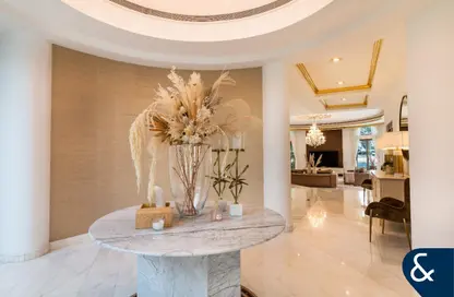 Villa - 5 Bedrooms - 6 Bathrooms for rent in Signature Villas Frond B - Signature Villas - Palm Jumeirah - Dubai
