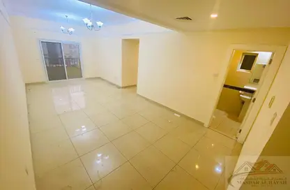 Apartment - 3 Bedrooms - 3 Bathrooms for rent in Muwaileh 29 Building - Muwaileh - Sharjah
