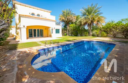 Villa - 4 Bedrooms - 4 Bathrooms for rent in Legacy - Jumeirah Park - Dubai