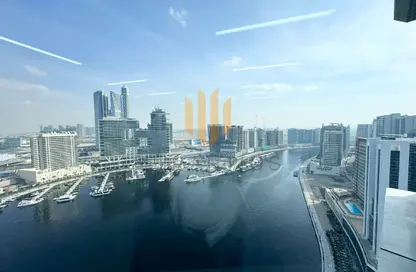 مكتب - استوديو للايجار في B2B  برج - الخليج التجاري - دبي