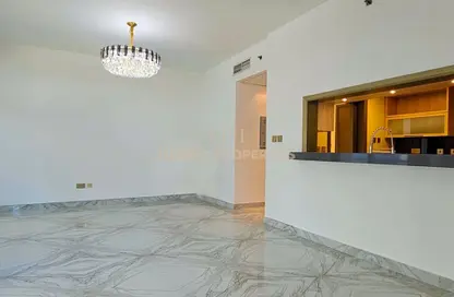 Apartment - 1 Bedroom - 2 Bathrooms for rent in The Lofts West - The Lofts - Downtown Dubai - Dubai