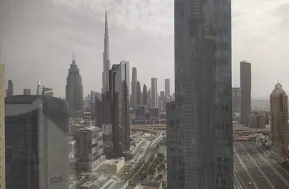 Apartment - 3 Bedrooms - 4 Bathrooms for rent in 21st Century Tower - Sheikh Zayed Road - Dubai