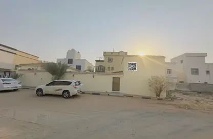 Villa - 3 Bedrooms - 5 Bathrooms for sale in Al Yasmeen 1 - Al Yasmeen - Ajman