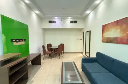 Apartment - 2 Bedrooms - 2 Bathrooms for rent in Emerald Mankhool 2 - Mankhool - Bur Dubai - Dubai