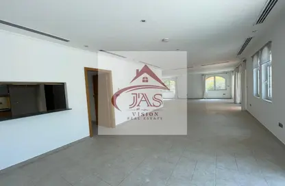 Villa - 5 Bedrooms - 6 Bathrooms for rent in Legacy Nova Villas - Jumeirah Park - Dubai