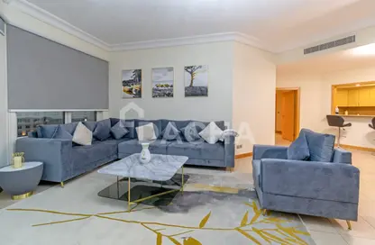 Apartment - 3 Bedrooms - 3 Bathrooms for rent in Al Khushkar - Shoreline Apartments - Palm Jumeirah - Dubai