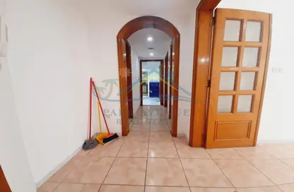 شقة - 2 غرف نوم - 2 حمامات للايجار في منطقة النادي السياحي - أبوظبي