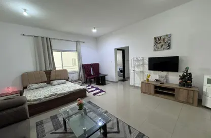 Apartment - Studio - 1 Bathroom for rent in Khalifa City A Villas - Khalifa City A - Khalifa City - Abu Dhabi