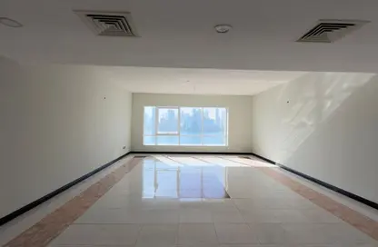 شقة - 4 غرف نوم - 5 حمامات للايجار في المجاز 1 - المجاز - الشارقة