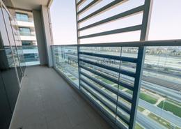صورةشرفة لـ: شقة - 2 غرف نوم - 3 حمامات للكراء في مبنى مزون - شاطئ الراحة - أبوظبي, صورة 1