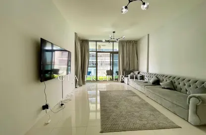 Apartment - Studio - 1 Bathroom for rent in Golf Promenade 3B - Golf Promenade - DAMAC Hills - Dubai