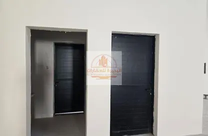 مستودع - استوديو - 1 حمام للايجار في أم الثعوب - أم القيوين