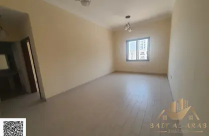 شقة - غرفة نوم - 2 حمامات للايجار في الجرف 3 - الجرف - عجمان وسط المدينة - عجمان