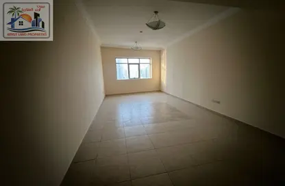 Apartment - 1 Bedroom - 2 Bathrooms for rent in Al Khan Lagoon Tower - Al Khan Lagoon - Al Khan - Sharjah