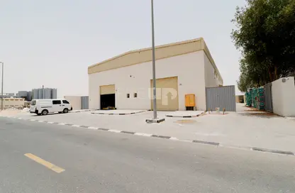 Warehouse - Studio - 1 Bathroom for rent in Al Jlail - Al Sajaa - Sharjah