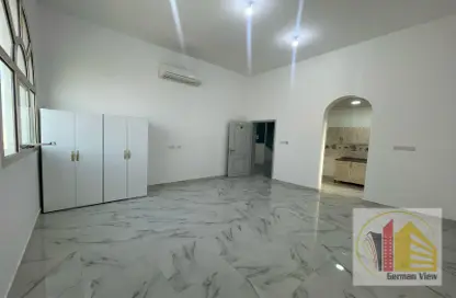 شقة - 1 حمام للايجار في مدينة الرياض - أبوظبي