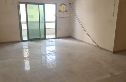 شقة - 3 غرف نوم - 4 حمامات للايجار في المجاز 2 - المجاز - الشارقة شقة - 3 غرف نوم - 4 حمامات للايجار في المجاز 2 - المجاز - الشارقة