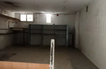 Shop - Studio - 1 Bathroom for rent in Um Altaraffa - Al Gharb - Sharjah