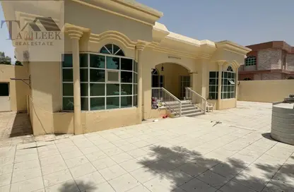 فيلا - 4 غرف نوم - 6 حمامات للبيع في 3 المويهات - المويهات - عجمان