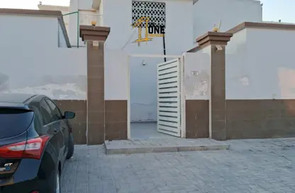 Apartment - Studio - 1 Bathroom for rent in Al Mamourah - Ras Al Khaimah