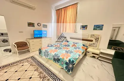 Room / Bedroom image for: Apartment - 1 Bathroom for rent in Madinat Al Riyad - Abu Dhabi, Image 1