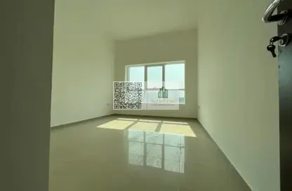 شقة - 2 غرف نوم - 3 حمامات للايجار في أواسيس تاور ٣ - الراشدية 1 - الراشدية - عجمان