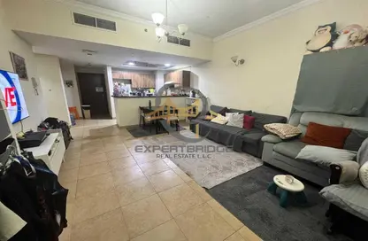 Apartment - 2 Bedrooms - 3 Bathrooms for sale in Golf View Residence - Dubai Sports City - Dubai