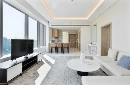 Apartment - 1 Bedroom - 1 Bathroom for sale in The Palm Tower - Palm Jumeirah - Dubai