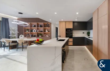 Apartment - 3 Bedrooms - 4 Bathrooms for sale in Rimal 2 - Rimal - Jumeirah Beach Residence - Dubai