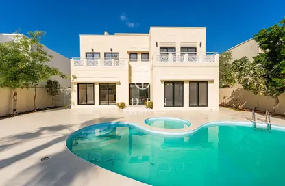 Villa - 4 Bedrooms - 5 Bathrooms for sale in Meadows 1 - Meadows - Dubai