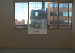 صورةغرفة فارغة لـ: شقة - 1 غرفة نوم - 1 حمام للكراء في آل نهيان - أبوظبي, صورة 1