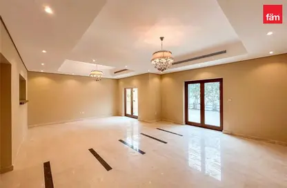 تاون هاوس - 3 غرف نوم - 4 حمامات للايجار في فيلات طراز دبي - القرية الشمالية - الفرجان - دبي