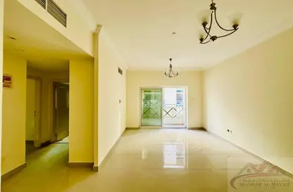 Apartment - 1 Bedroom - 2 Bathrooms for rent in Muwaileh 29 Building - Muwaileh - Sharjah