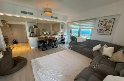 Apartment - 3 Bedrooms - 3 Bathrooms for rent in Waters Edge - Yas Island - Abu Dhabi