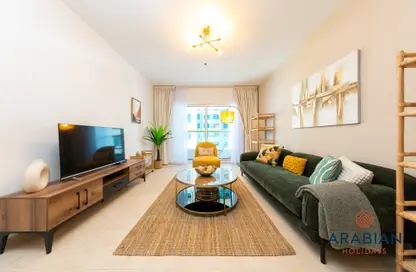 Living Room image for: Apartment - 1 Bedroom - 2 Bathrooms for rent in Elite Residence - Dubai Marina - Dubai, Image 1