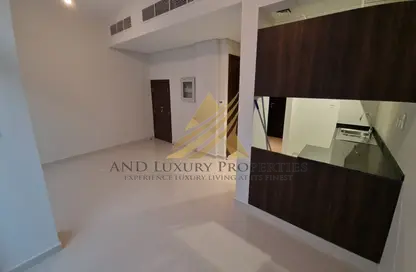 Kitchen image for: Townhouse - 5 Bedrooms - 4 Bathrooms for rent in Amargo - Damac Hills 2 - Dubai, Image 1