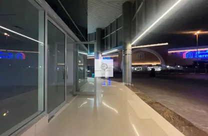 Retail - Studio for rent in Zeenah Building - Port Saeed - Deira - Dubai Retail - Studio for rent in Zeenah Building - Port Saeed - Deira - Dubai