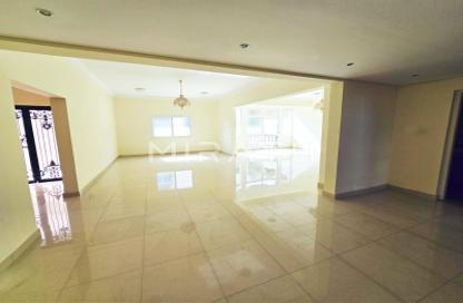 Villa - 5 Bedrooms - 5 Bathrooms for rent in Jumeirah 2 Villas - Jumeirah 2 - Jumeirah - Dubai