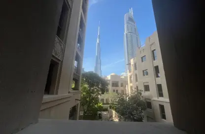 شقة - 2 غرف نوم - 3 حمامات للايجار في ينسون 5 - ينسون - المدينة القديمة - دبي وسط المدينة - دبي