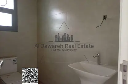 Show Room - Studio - 2 Bathrooms for rent in Al Jurf Industrial 2 - Al Jurf Industrial - Ajman