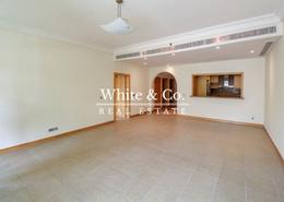 Apartment - 2 bedrooms - 3 bathrooms for rent in Al Hamri - Shoreline Apartments - Palm Jumeirah - Dubai