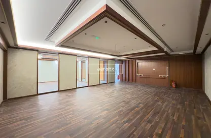 Office Space - Studio for rent in The Exchange - Business Bay - Dubai