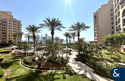 Apartment - 2 Bedrooms - 3 Bathrooms for rent in The Fairmont Palm Residence North - The Fairmont Palm Residences - Palm Jumeirah - Dubai