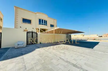 Terrace image for: Villa - 6 Bedrooms for rent in Mohamed Bin Zayed Centre - Mohamed Bin Zayed City - Abu Dhabi, Image 1