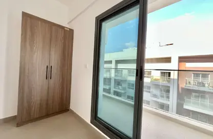 شقة - غرفة نوم - 2 حمامات للايجار في لي هواريزون ريزيدينس - المدينة العالمية المرحلة 2 - 4 الورسان - الورسان - دبي