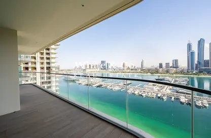 Apartment - 3 Bedrooms - 4 Bathrooms for rent in Marina Vista - EMAAR Beachfront - Dubai Harbour - Dubai