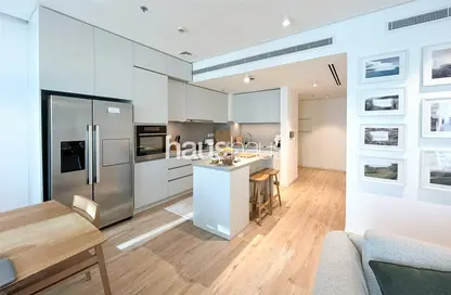 Apartment - 2 Bedrooms - 2 Bathrooms for sale in West Avenue Tower - Dubai Marina - Dubai
