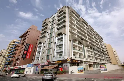 Apartment - 3 Bedrooms - 4 Bathrooms for rent in Fatimah Saleh Building - Al Muhaisnah 4 - Al Muhaisnah - Dubai